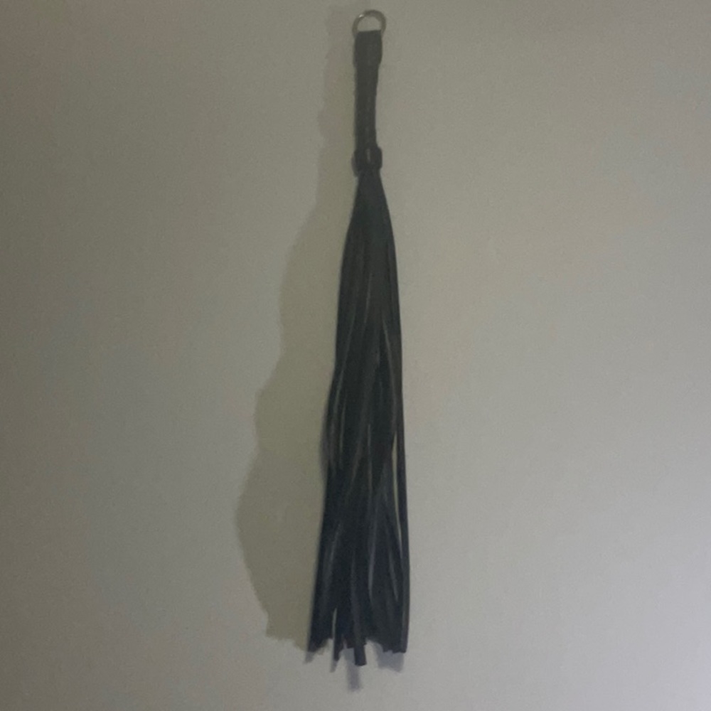 VEGAN Rubber Flogger - 1m